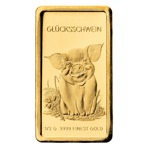 Das Goldplättchen zeigt ein lächelndes Schwein, ein Kleeblatt und darüber die Aufschrift GLÜCKSSCHWEIN – und ist damit eine großartige Wahl für Sammler und Goldanleger gleichermaßen.