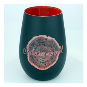 Mattschwarze Glaswindlichter mit Schwarzwaldgravur im roségoldenen Baumringdesign und roter Innenseite – perfekt für jede Schwarzwaldliebe oder Schwarzwalddame.