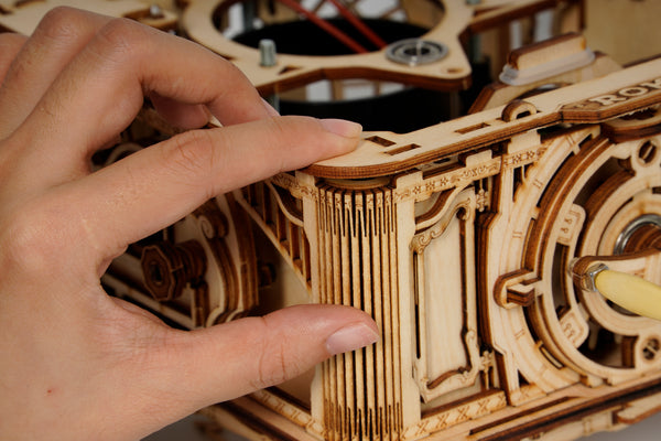 3D-Holzpuzzle, Retro Grammophon
